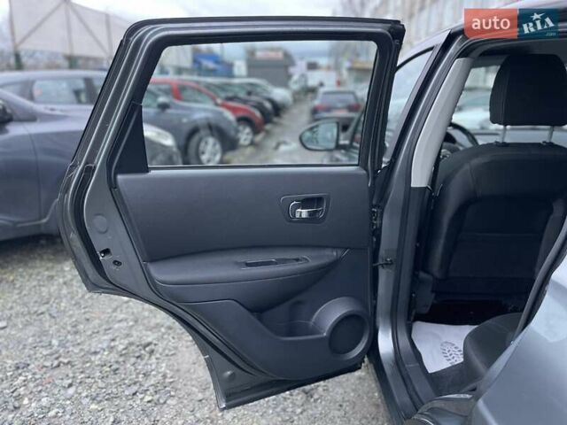 Сірий Ніссан Кашкай, об'ємом двигуна 1.5 л та пробігом 218 тис. км за 12000 $, фото 26 на Automoto.ua