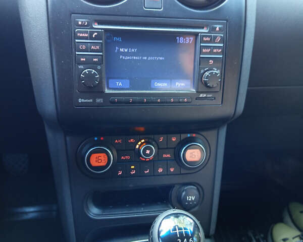 Сірий Ніссан Кашкай, об'ємом двигуна 2 л та пробігом 197 тис. км за 9800 $, фото 7 на Automoto.ua