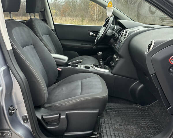 Серый Ниссан Кашкай, объемом двигателя 1.5 л и пробегом 260 тыс. км за 8950 $, фото 22 на Automoto.ua