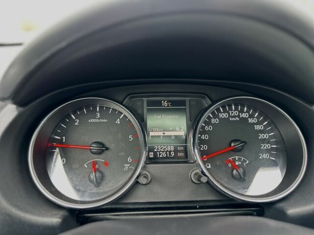 Сірий Ніссан Кашкай, об'ємом двигуна 2 л та пробігом 232 тис. км за 11450 $, фото 16 на Automoto.ua