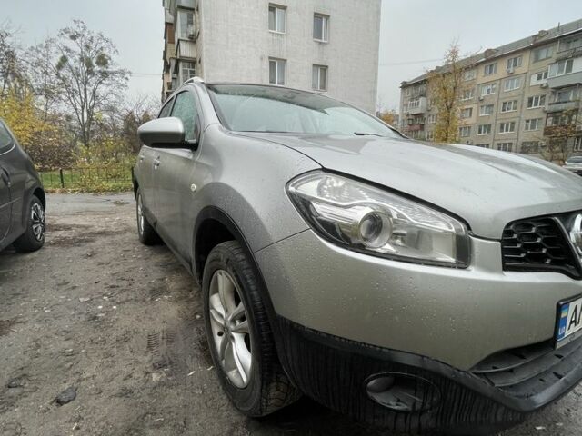 Серый Ниссан Кашкай, объемом двигателя 1.5 л и пробегом 247 тыс. км за 9700 $, фото 1 на Automoto.ua