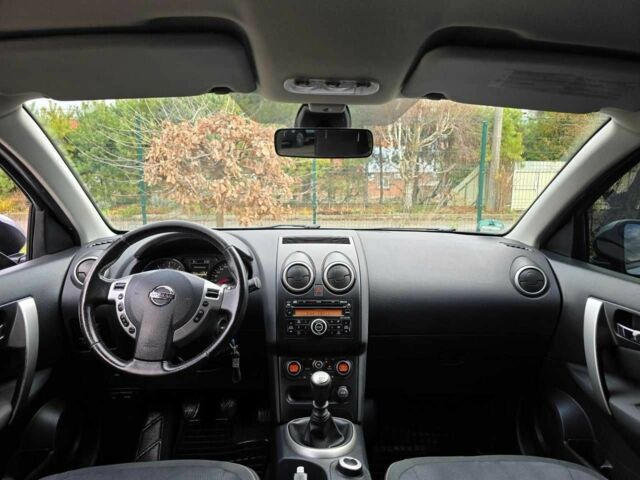 Серый Ниссан Кашкай, объемом двигателя 2 л и пробегом 195 тыс. км за 9999 $, фото 13 на Automoto.ua