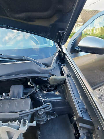 Серый Ниссан Кашкай, объемом двигателя 1.5 л и пробегом 216 тыс. км за 10600 $, фото 27 на Automoto.ua