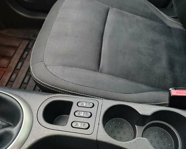 Серый Ниссан Кашкай, объемом двигателя 1.5 л и пробегом 217 тыс. км за 9500 $, фото 21 на Automoto.ua