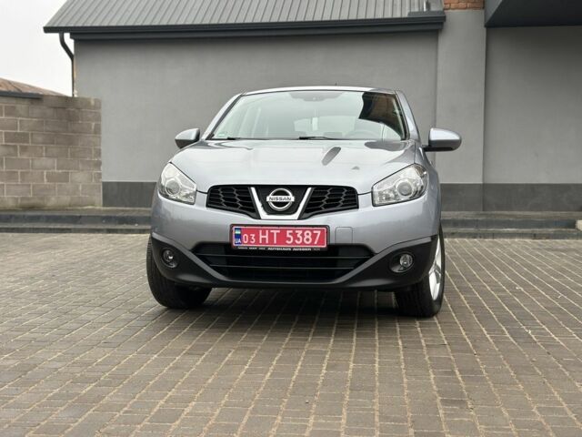 Серый Ниссан Кашкай, объемом двигателя 1.6 л и пробегом 239 тыс. км за 10300 $, фото 1 на Automoto.ua