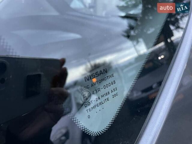 Сірий Ніссан Кашкай, об'ємом двигуна 1.5 л та пробігом 218 тис. км за 12000 $, фото 55 на Automoto.ua