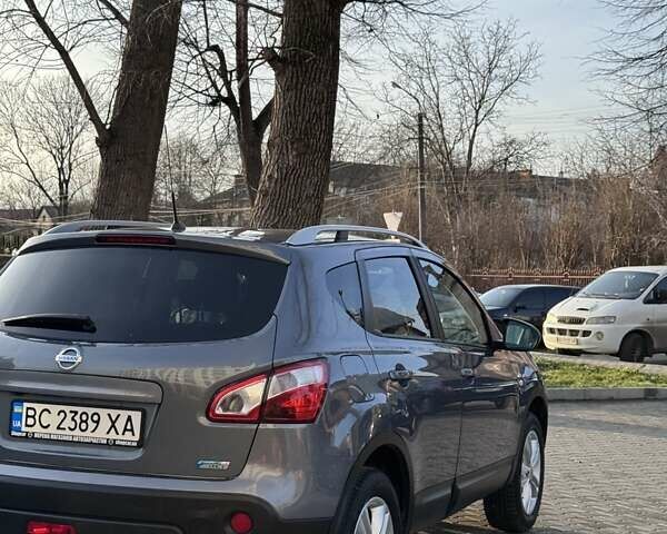 Серый Ниссан Кашкай, объемом двигателя 1.46 л и пробегом 235 тыс. км за 9000 $, фото 33 на Automoto.ua