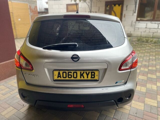 Серый Ниссан Кашкай, объемом двигателя 1.5 л и пробегом 160 тыс. км за 2999 $, фото 4 на Automoto.ua