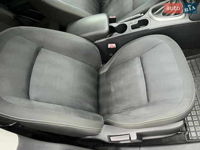 Серый Ниссан Кашкай, объемом двигателя 2 л и пробегом 186 тыс. км за 10950 $, фото 38 на Automoto.ua