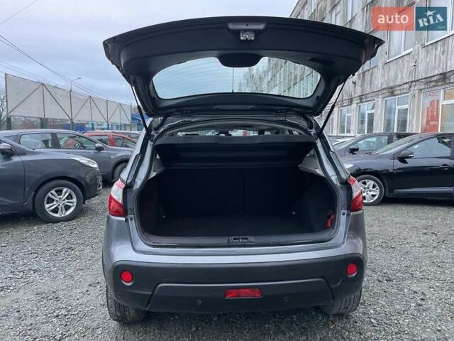 Сірий Ніссан Кашкай, об'ємом двигуна 1.5 л та пробігом 218 тис. км за 12000 $, фото 29 на Automoto.ua