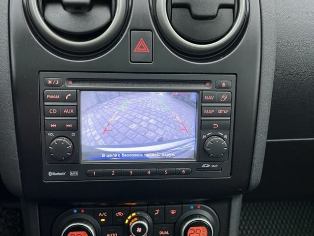 Серый Ниссан Кашкай, объемом двигателя 1.5 л и пробегом 165 тыс. км за 10200 $, фото 20 на Automoto.ua