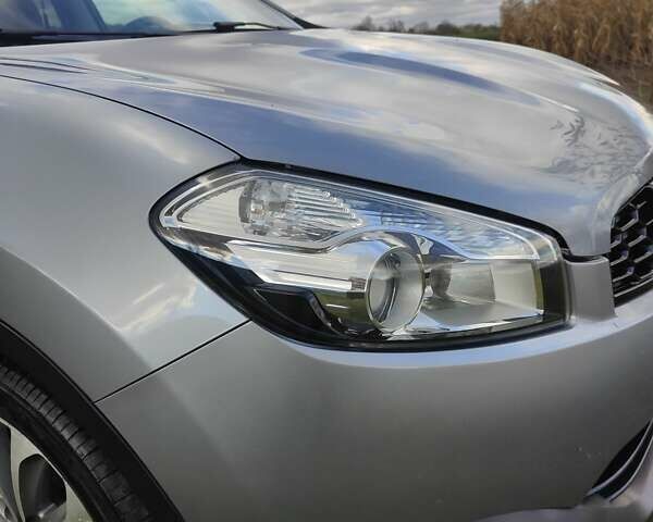 Серый Ниссан Кашкай, объемом двигателя 2 л и пробегом 185 тыс. км за 10500 $, фото 15 на Automoto.ua