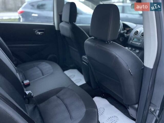 Сірий Ніссан Кашкай, об'ємом двигуна 1.5 л та пробігом 218 тис. км за 12000 $, фото 35 на Automoto.ua