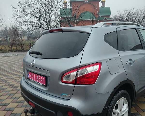 Серый Ниссан Кашкай, объемом двигателя 1.5 л и пробегом 217 тыс. км за 9500 $, фото 5 на Automoto.ua
