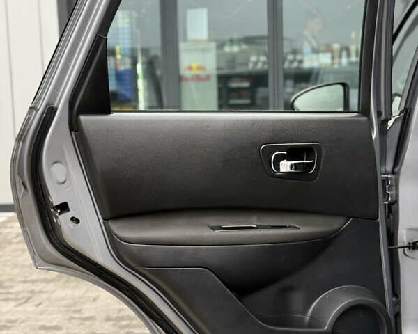 Сірий Ніссан Кашкай, об'ємом двигуна 1.5 л та пробігом 192 тис. км за 9200 $, фото 75 на Automoto.ua