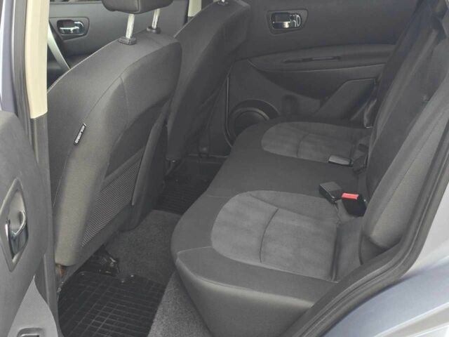 Серый Ниссан Кашкай, объемом двигателя 2 л и пробегом 195 тыс. км за 9999 $, фото 12 на Automoto.ua