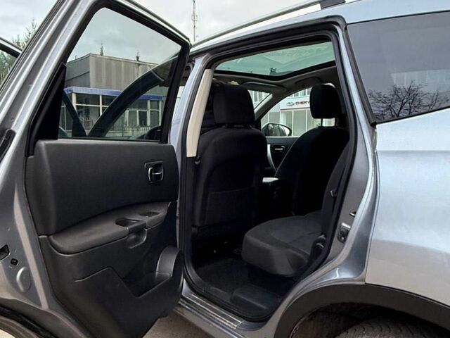 Сірий Ніссан Кашкай, об'ємом двигуна 1.6 л та пробігом 162 тис. км за 10300 $, фото 11 на Automoto.ua