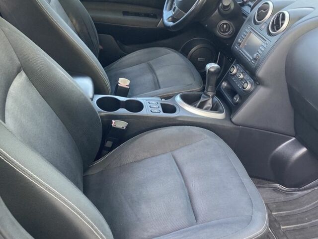 Сірий Ніссан Кашкай, об'ємом двигуна 1.6 л та пробігом 180 тис. км за 9250 $, фото 7 на Automoto.ua