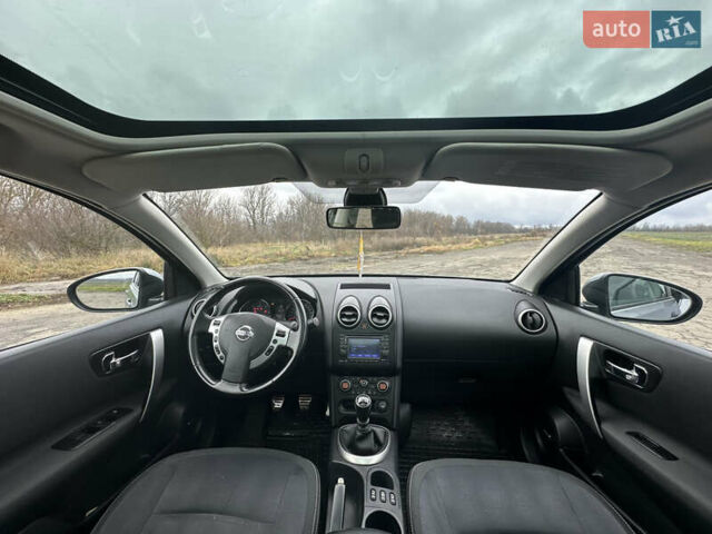 Серый Ниссан Кашкай, объемом двигателя 1.5 л и пробегом 260 тыс. км за 8950 $, фото 29 на Automoto.ua