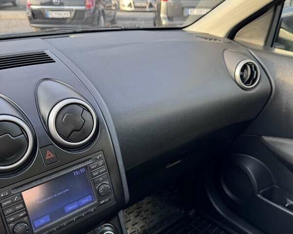 Серый Ниссан Кашкай, объемом двигателя 1.46 л и пробегом 235 тыс. км за 9000 $, фото 4 на Automoto.ua