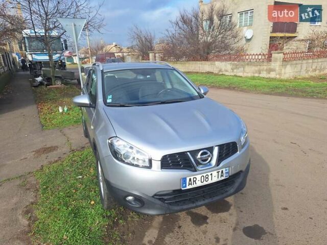 Серый Ниссан Кашкай, объемом двигателя 1.5 л и пробегом 218 тыс. км за 10250 $, фото 1 на Automoto.ua