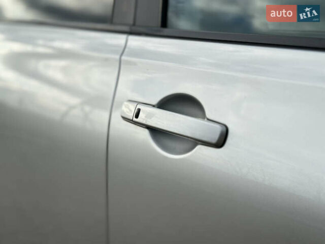 Сірий Ніссан Кашкай, об'ємом двигуна 2 л та пробігом 232 тис. км за 11450 $, фото 11 на Automoto.ua