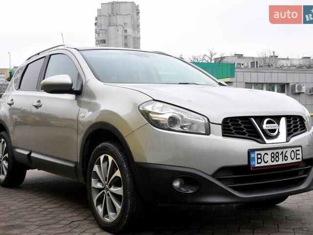 Серый Ниссан Кашкай, объемом двигателя 2 л и пробегом 154 тыс. км за 9600 $, фото 5 на Automoto.ua