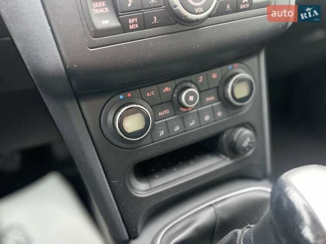 Серый Ниссан Кашкай, объемом двигателя 1.6 л и пробегом 199 тыс. км за 11500 $, фото 59 на Automoto.ua
