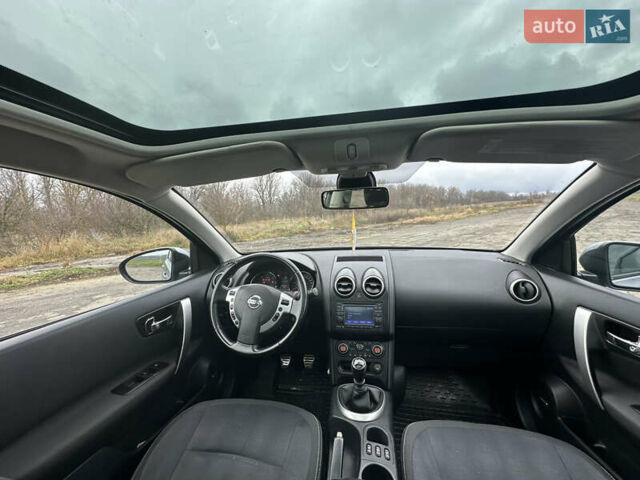 Серый Ниссан Кашкай, объемом двигателя 1.5 л и пробегом 260 тыс. км за 8950 $, фото 30 на Automoto.ua