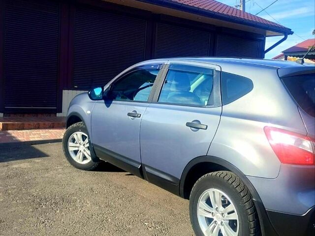 Серый Ниссан Кашкай, объемом двигателя 2 л и пробегом 211 тыс. км за 9700 $, фото 4 на Automoto.ua