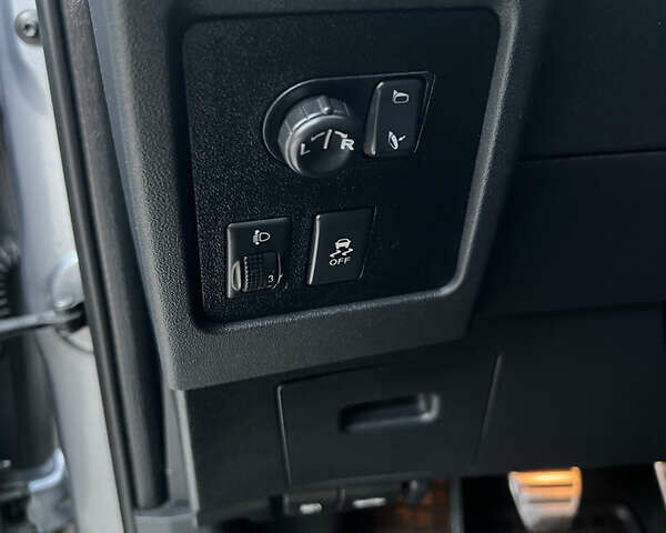 Серый Ниссан Кашкай, объемом двигателя 1.46 л и пробегом 215 тыс. км за 10699 $, фото 14 на Automoto.ua