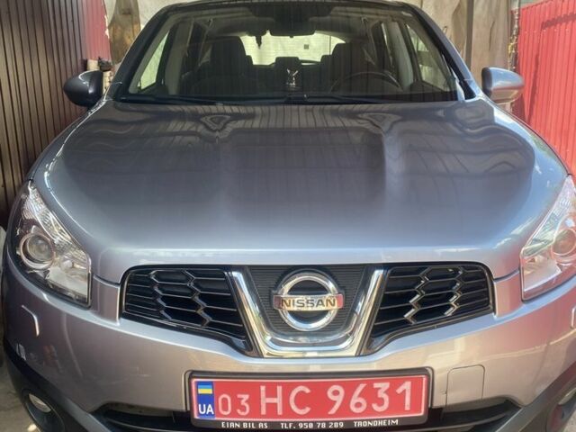 Серый Ниссан Кашкай, объемом двигателя 1.6 л и пробегом 146 тыс. км за 10700 $, фото 2 на Automoto.ua
