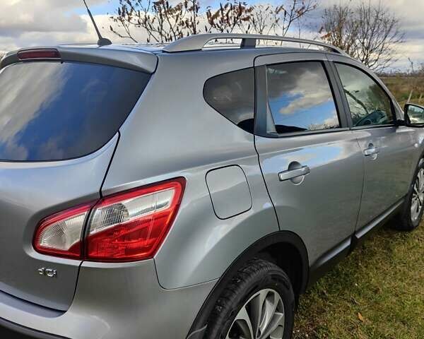 Серый Ниссан Кашкай, объемом двигателя 2 л и пробегом 185 тыс. км за 10500 $, фото 8 на Automoto.ua