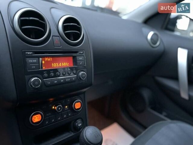 Сірий Ніссан Кашкай, об'ємом двигуна 1.5 л та пробігом 218 тис. км за 12000 $, фото 20 на Automoto.ua