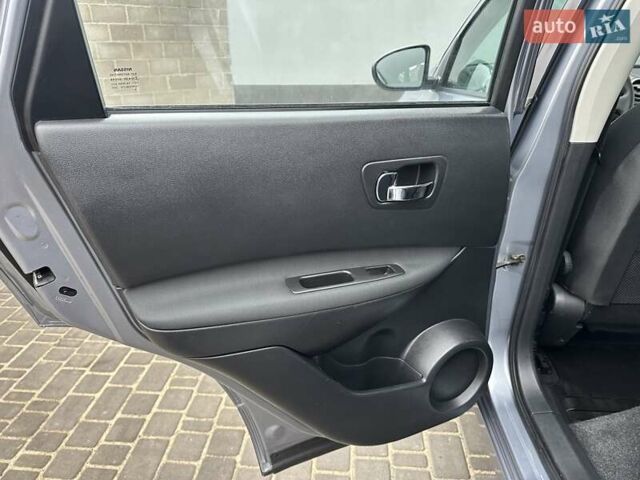 Серый Ниссан Кашкай, объемом двигателя 1.6 л и пробегом 239 тыс. км за 10300 $, фото 20 на Automoto.ua