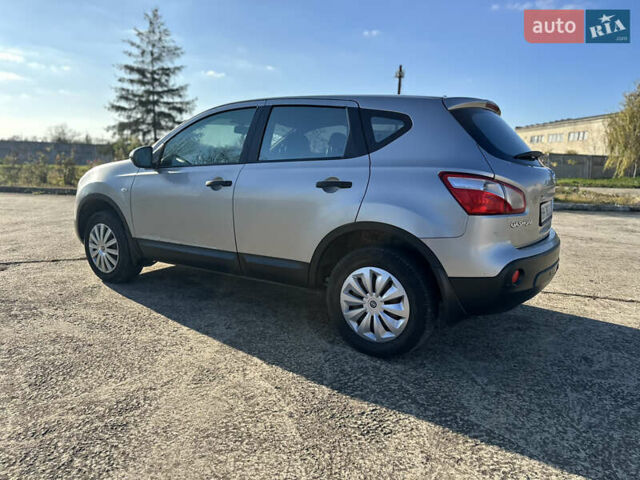 Сірий Ніссан Кашкай, об'ємом двигуна 1.6 л та пробігом 330 тис. км за 7700 $, фото 9 на Automoto.ua