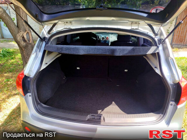 Сірий Ніссан Кашкай, об'ємом двигуна 2 л та пробігом 154 тис. км за 9300 $, фото 8 на Automoto.ua