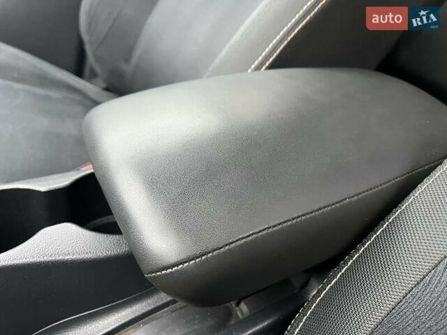 Серый Ниссан Кашкай, объемом двигателя 2 л и пробегом 186 тыс. км за 10950 $, фото 17 на Automoto.ua