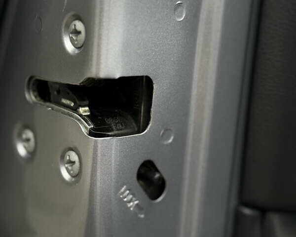 Сірий Ніссан Кашкай, об'ємом двигуна 1.5 л та пробігом 192 тис. км за 9200 $, фото 86 на Automoto.ua