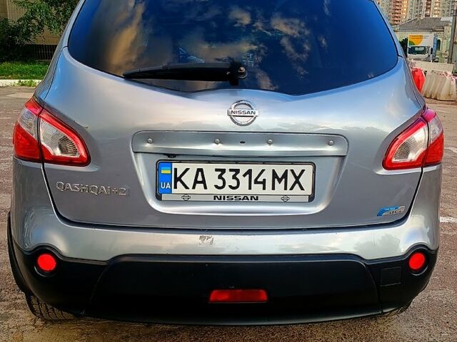 Сірий Ніссан Кашкай, об'ємом двигуна 1.5 л та пробігом 252 тис. км за 10000 $, фото 4 на Automoto.ua