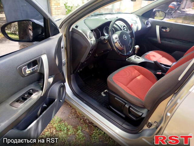 Сірий Ніссан Кашкай, об'ємом двигуна 2 л та пробігом 154 тис. км за 9300 $, фото 5 на Automoto.ua