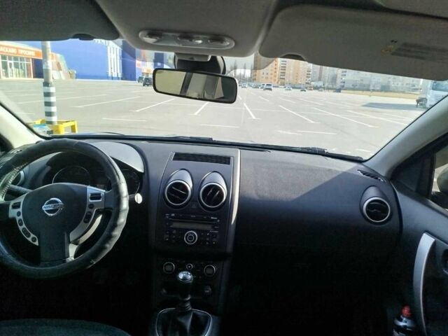 Серый Ниссан Кашкай, объемом двигателя 1.5 л и пробегом 250 тыс. км за 9000 $, фото 9 на Automoto.ua