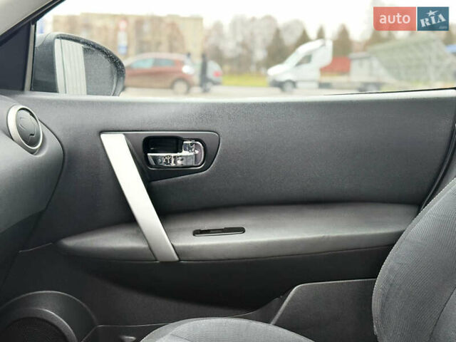 Сірий Ніссан Кашкай, об'ємом двигуна 1.5 л та пробігом 192 тис. км за 9200 $, фото 55 на Automoto.ua