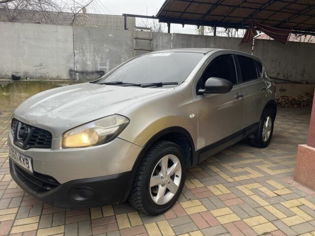 Серый Ниссан Кашкай, объемом двигателя 1.5 л и пробегом 160 тыс. км за 2999 $, фото 5 на Automoto.ua