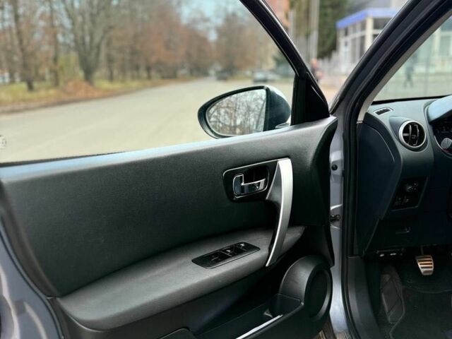 Сірий Ніссан Кашкай, об'ємом двигуна 1.6 л та пробігом 162 тис. км за 10300 $, фото 15 на Automoto.ua