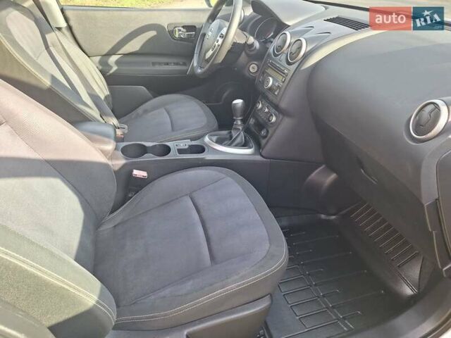 Серый Ниссан Кашкай, объемом двигателя 1.5 л и пробегом 218 тыс. км за 10250 $, фото 11 на Automoto.ua