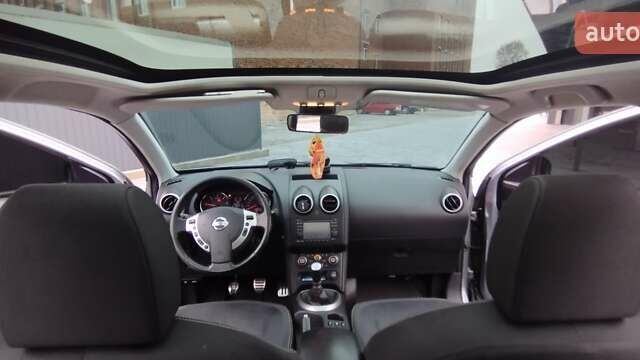 Серый Ниссан Кашкай, объемом двигателя 1.46 л и пробегом 262 тыс. км за 9800 $, фото 27 на Automoto.ua