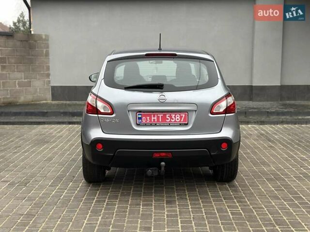 Серый Ниссан Кашкай, объемом двигателя 1.6 л и пробегом 239 тыс. км за 10300 $, фото 10 на Automoto.ua