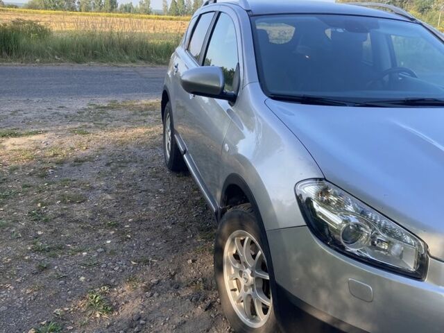 Сірий Ніссан Кашкай, об'ємом двигуна 1.6 л та пробігом 180 тис. км за 9250 $, фото 6 на Automoto.ua