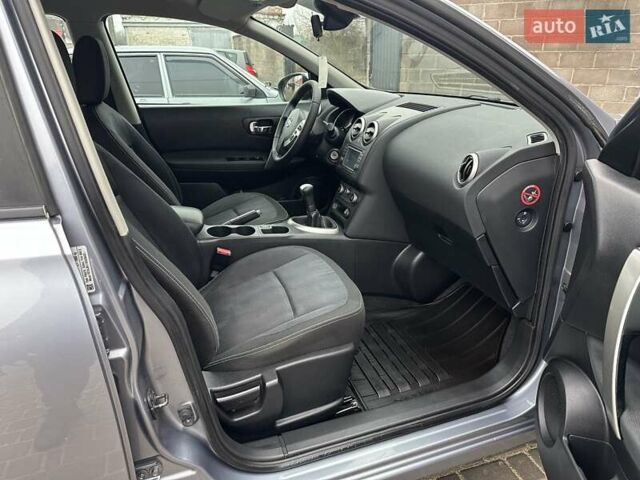 Серый Ниссан Кашкай, объемом двигателя 1.6 л и пробегом 239 тыс. км за 10300 $, фото 15 на Automoto.ua